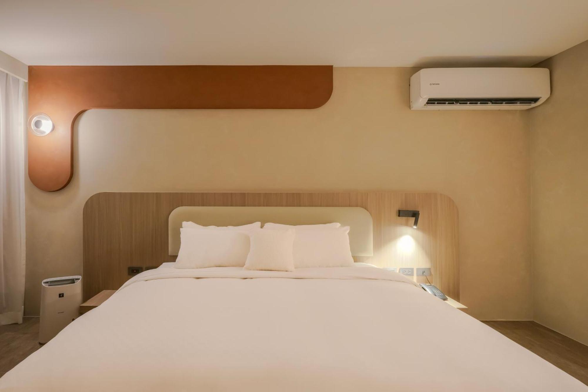 Hope Hotel Тайнань Экстерьер фото