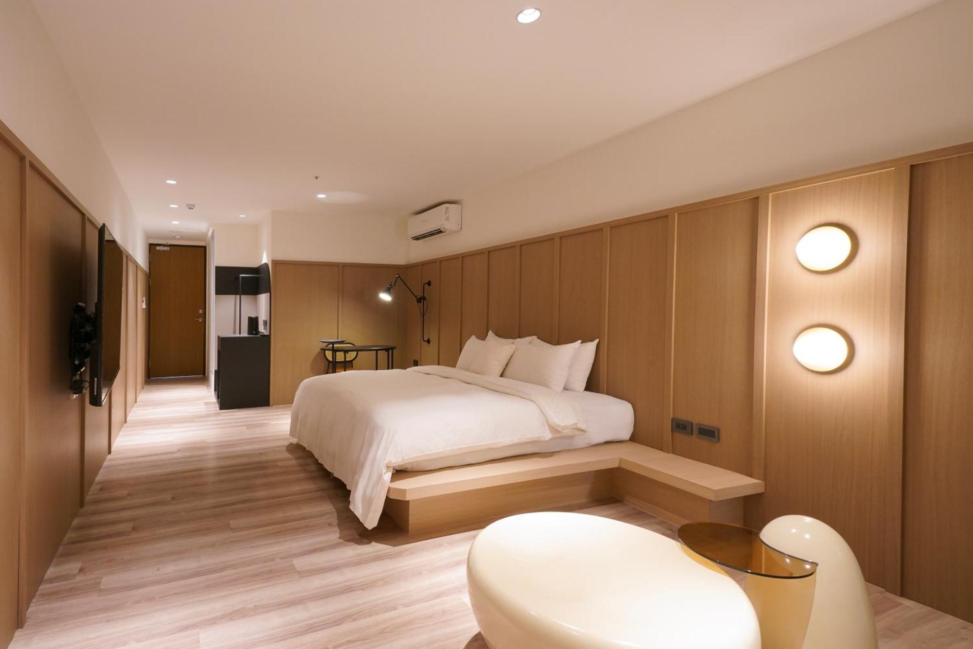 Hope Hotel Тайнань Экстерьер фото